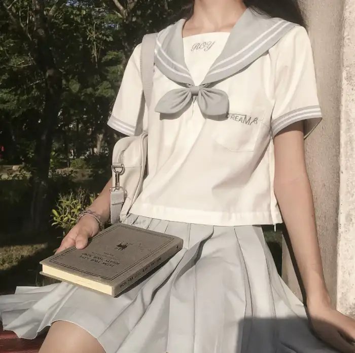 泪洒女人花